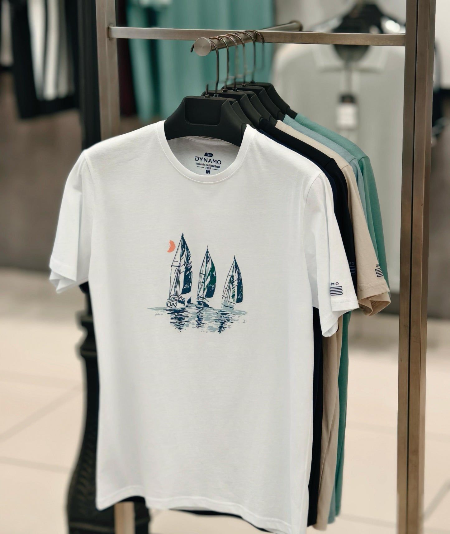 T232 Triple Sail printed Men's t-shirt Dynamo