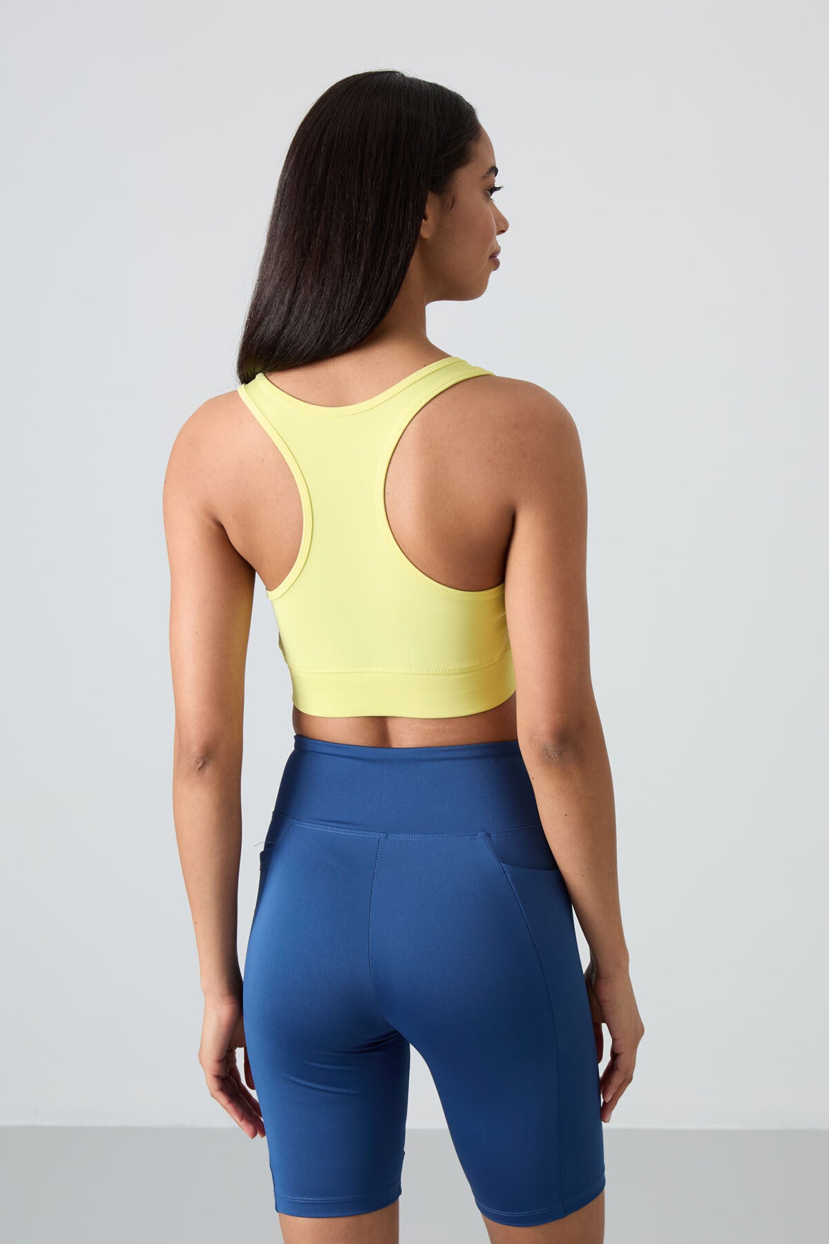 97120 Back Detailed Tight Fit U Neck Women's Sports Bustier -