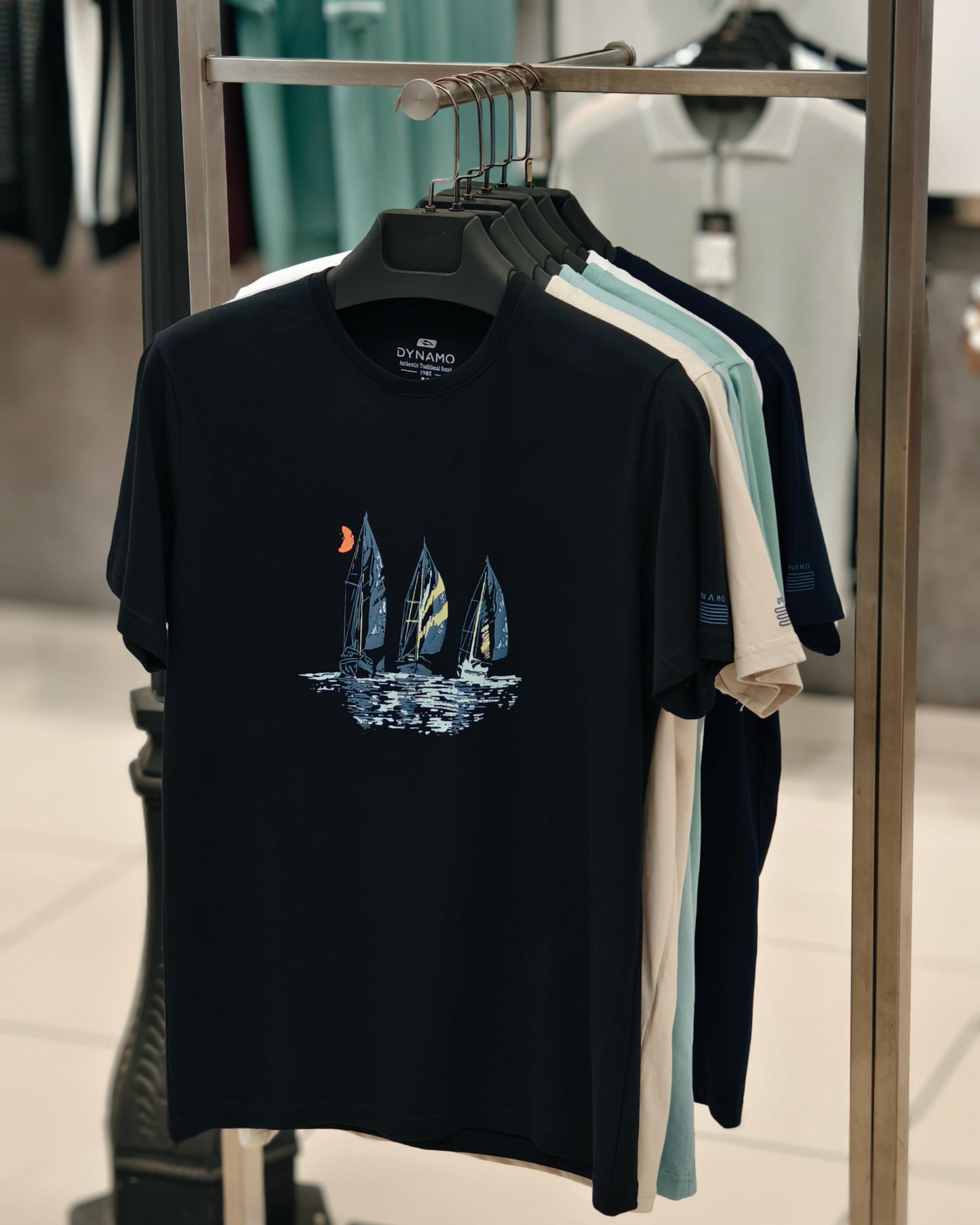 T232 Triple Sail printed Men's t-shirt Dynamo