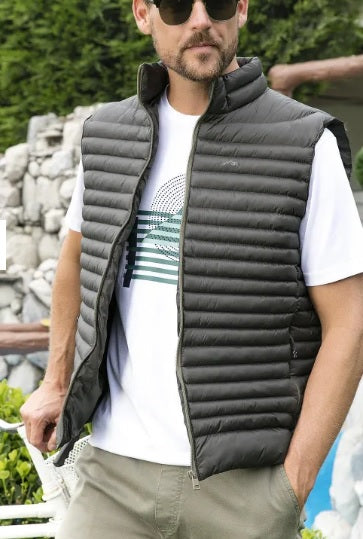 4016 Men's Winter Regular Fit Stand Collar Pocket Quilted Puffer Vest Black