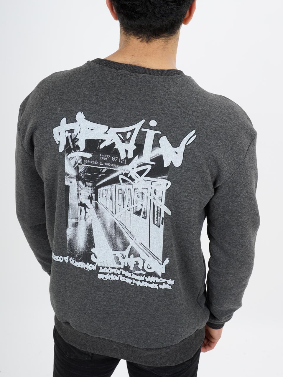 6748 Train Sweatshirt round neck men's top