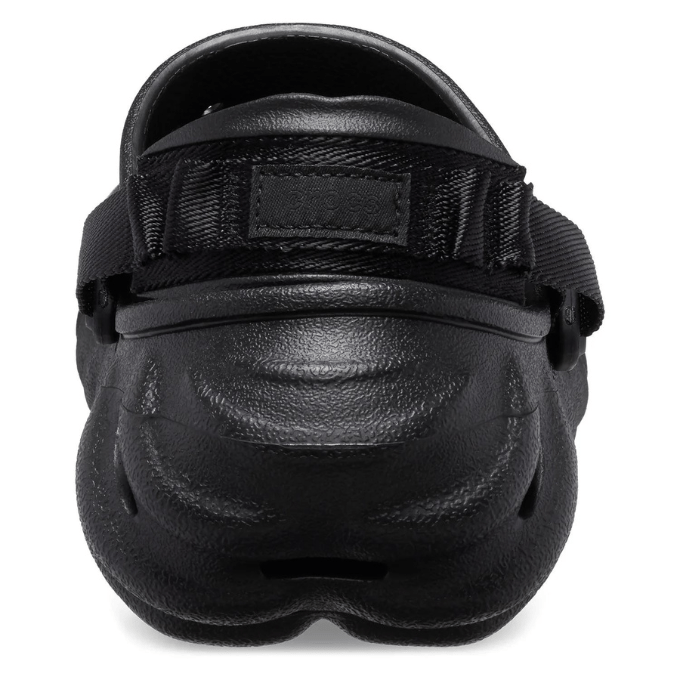 5859 CROCS ECHO CLOG