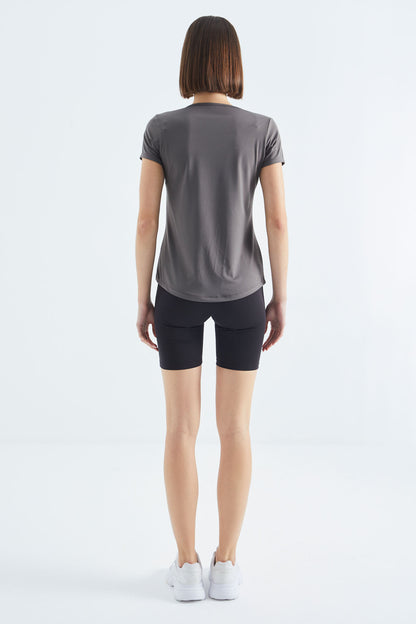 97145 BASIC SHORT SLEEVE STANDARD MOLD V-NECK WOMEN'S T-SHIRT