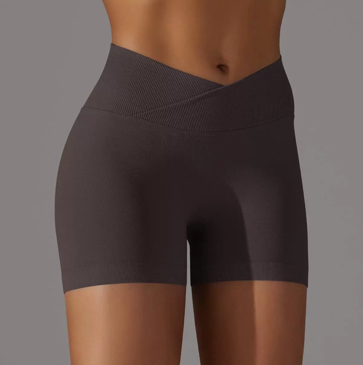 5309 Push Up Crossover Women's sport Shorts