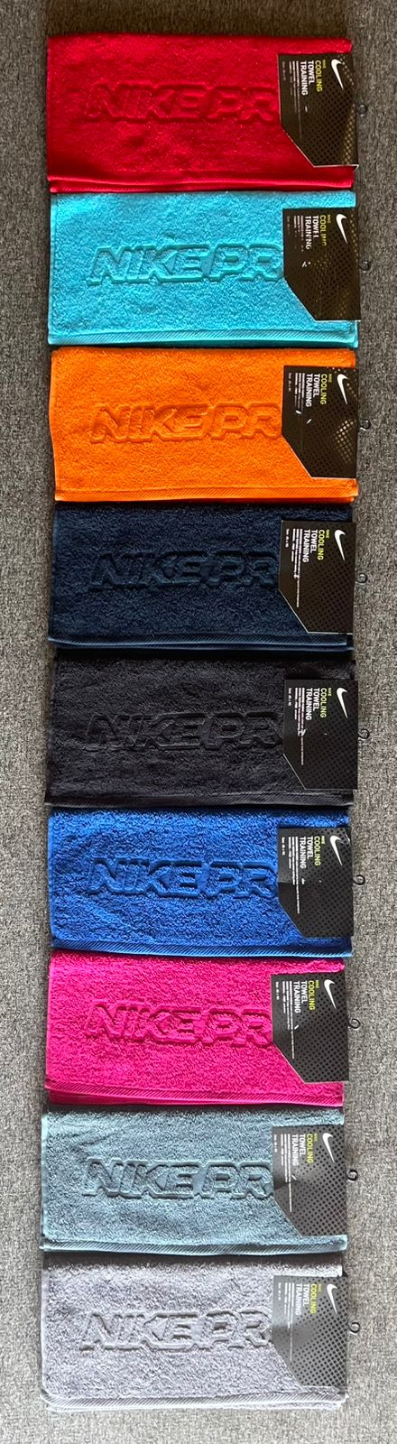 85912 Nike Cooling Towel Training