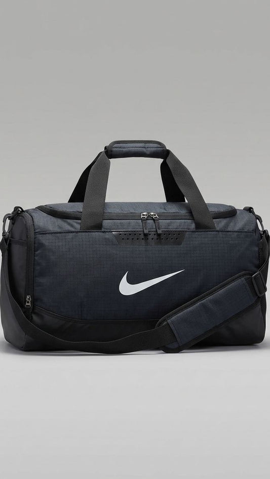 06733 Nike Brasilia 9.5 Training Duffel Bag