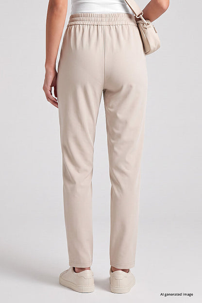 94687 Wmn's Sweatpants with Hidden Pocket Details and Relaxed Fit