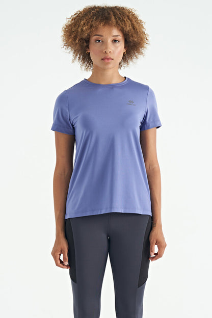 97267 Back Slit Detail Crew Neck Short Sleeve Standard Fit Women's t-shirt