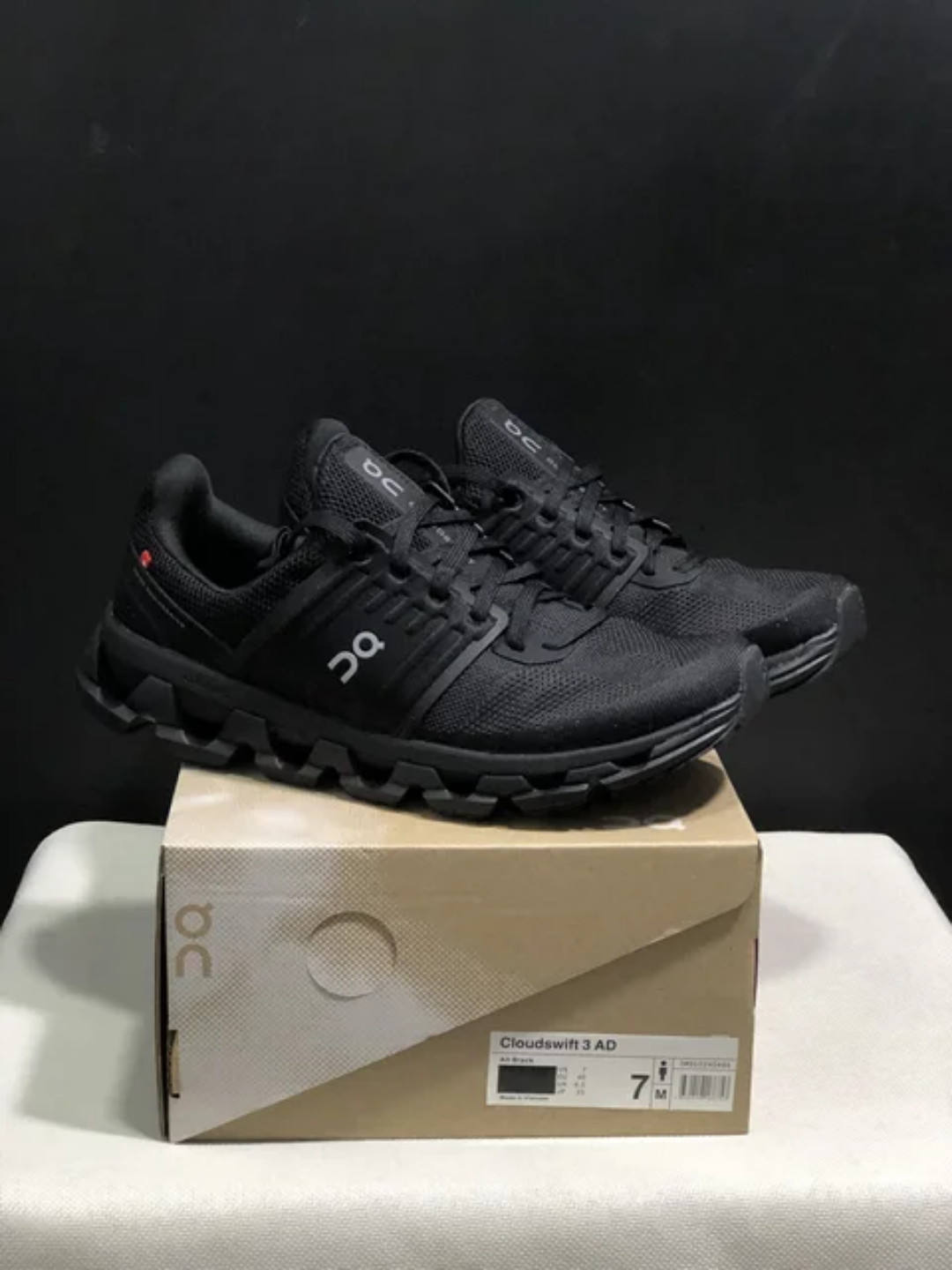 99004 shoes On Running Cloudswift