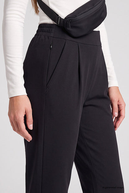 94687 Wmn's Sweatpants with Hidden Pocket Details and Relaxed Fit