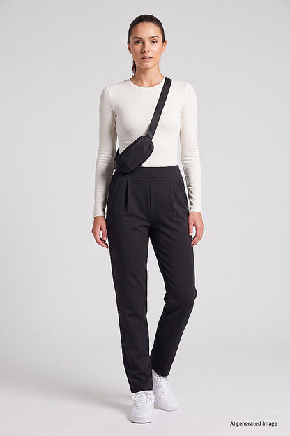 94687 Wmn's Sweatpants with Hidden Pocket Details and Relaxed Fit